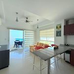 Apartamento frente al mar vistas panoramicas y piscina