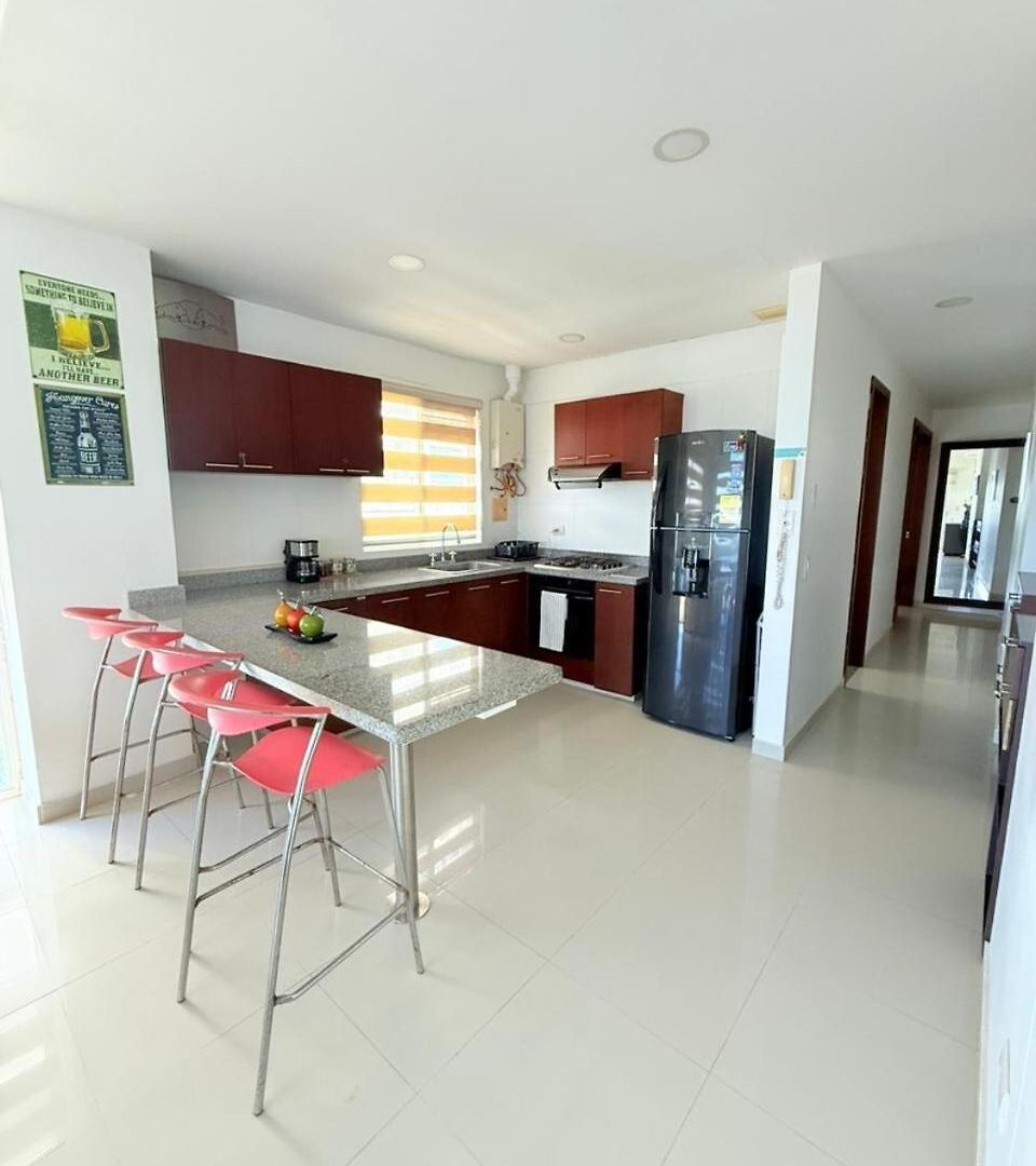 Apartamento frente al mar vistas panoramicas y piscina Apartamento Cartagena