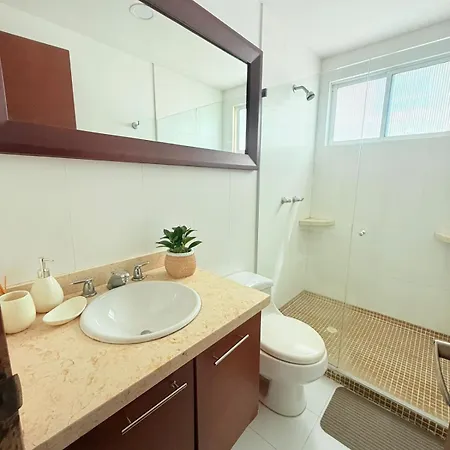 Apartamento frente al mar vistas panoramicas y piscina Apartamento Cartagena