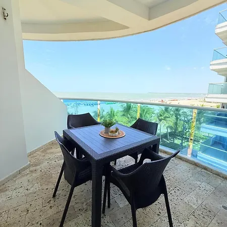 Apartamento frente al mar vistas panoramicas y piscina Apartamento